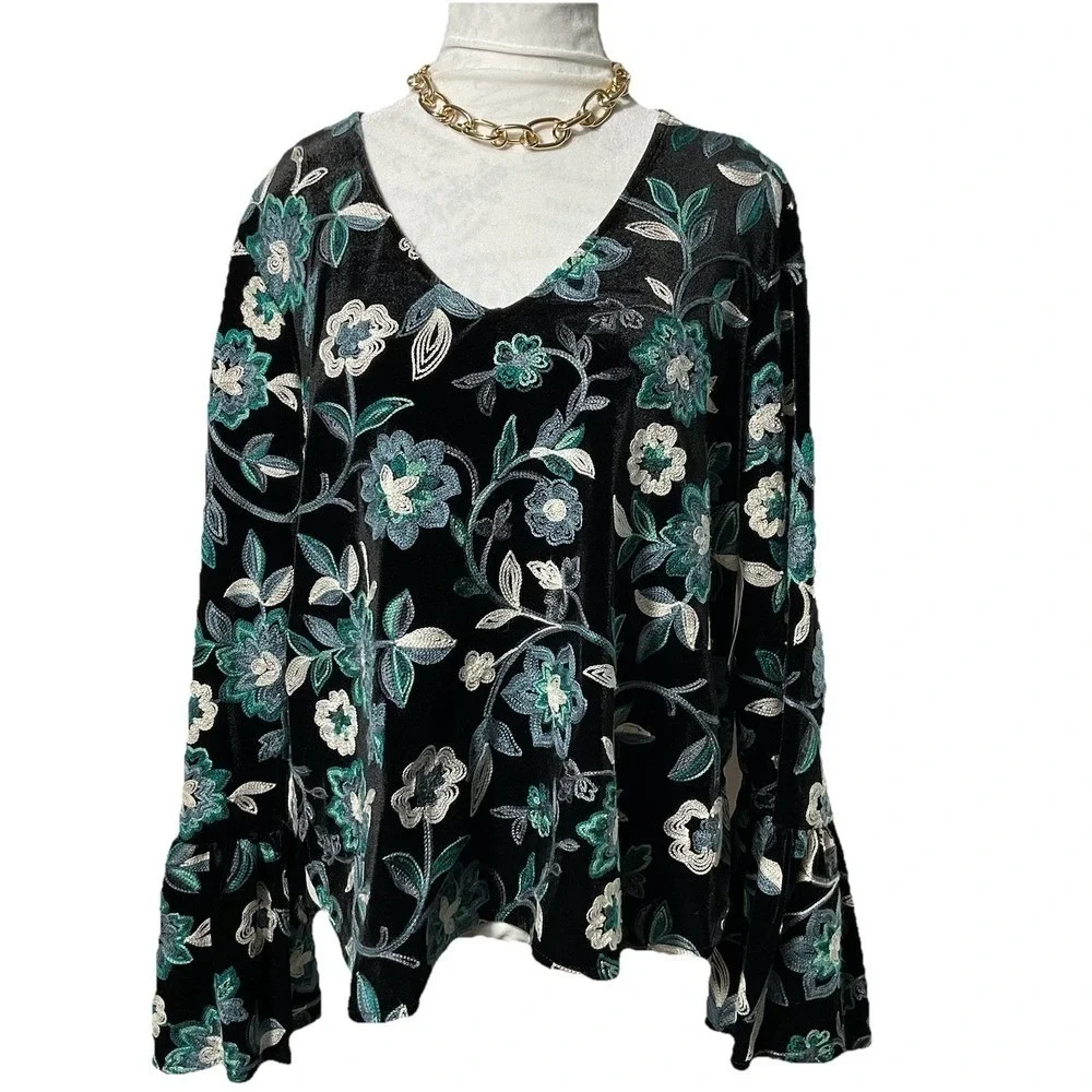 Karen Kane NWT Sz XL Black Green STRETCH Embroidered Velvet Bell Slv $128 MSRP - Picture 1 of 12